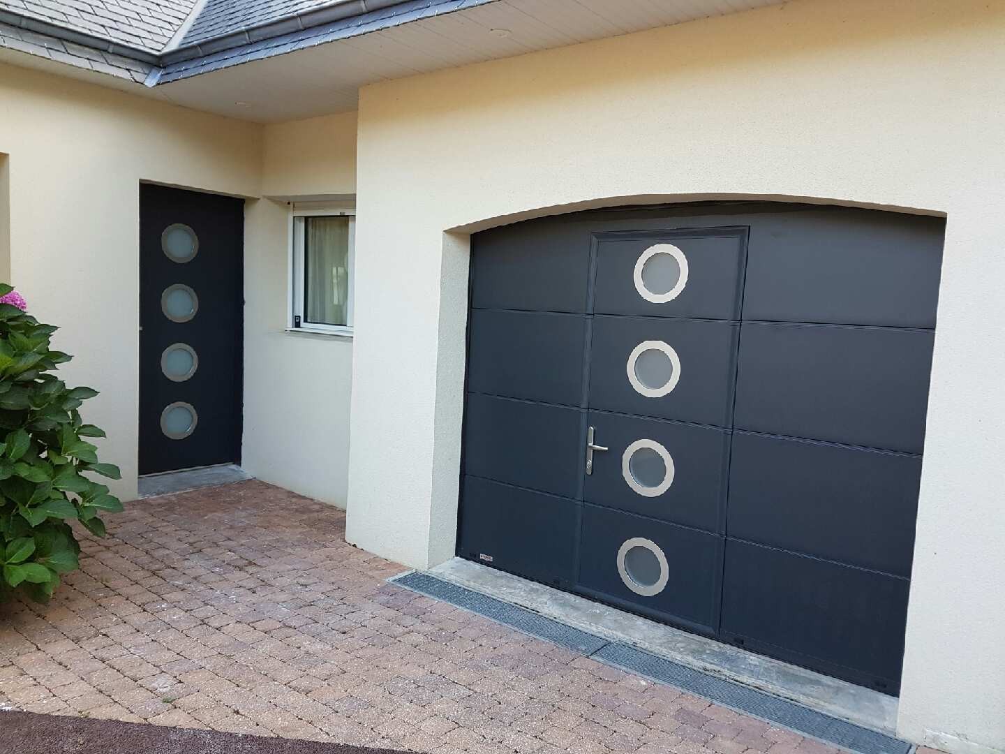 porte de garage avec portillon Brives-Charensac (43700)